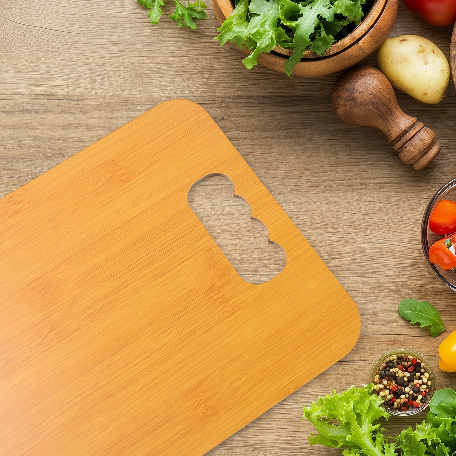 Wooden Chopping Board For Vegetable Cutting & Kitchen Use Wooden Chopping Board For Vegetable Cutting & Kitchen Use